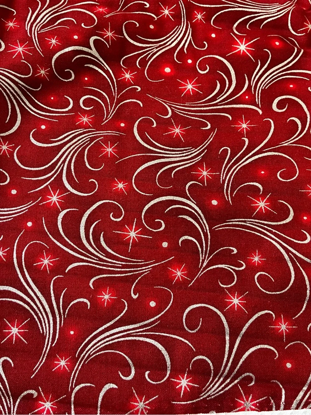 Quilting Robert Kaufman Winter's Grandeur Red White Swirl Cotton Fabric Holiday